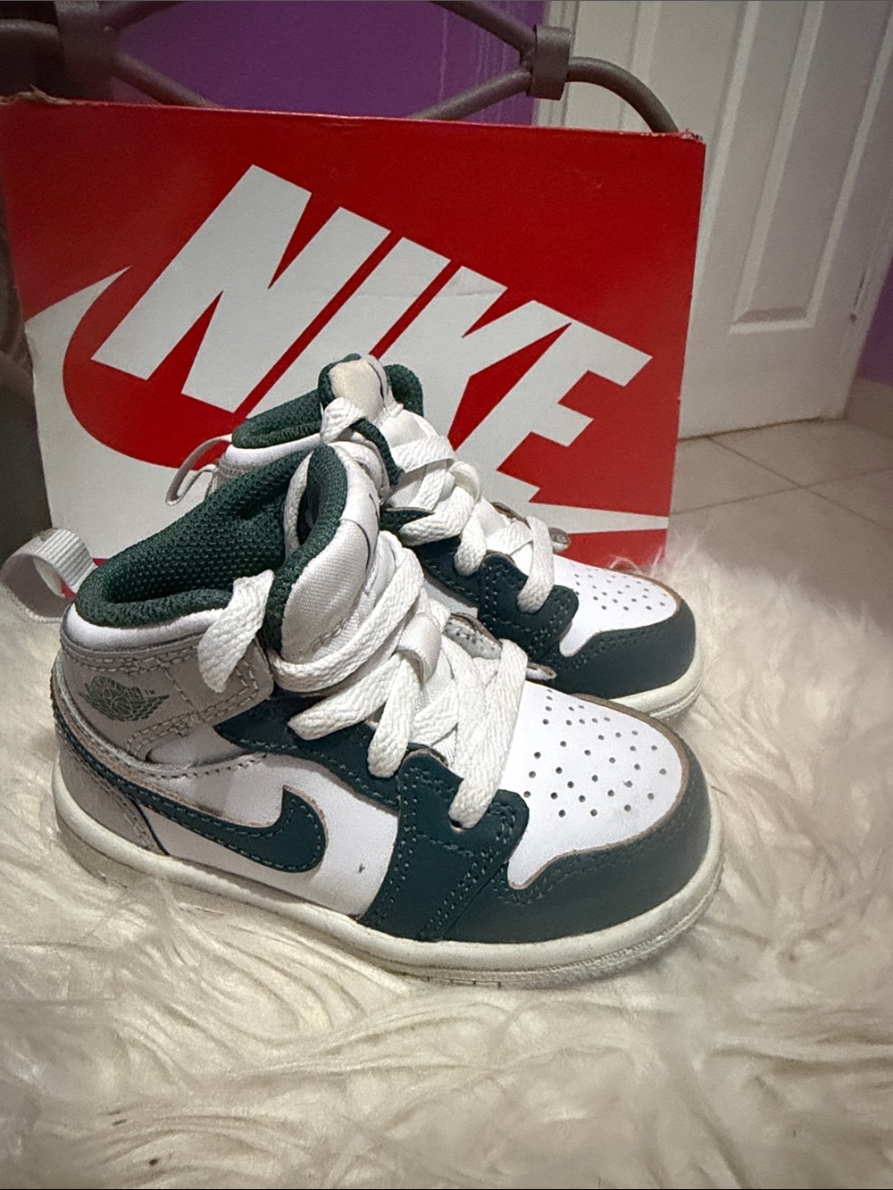 Nike Kids White and Dark Green Mid-Top Sneakers